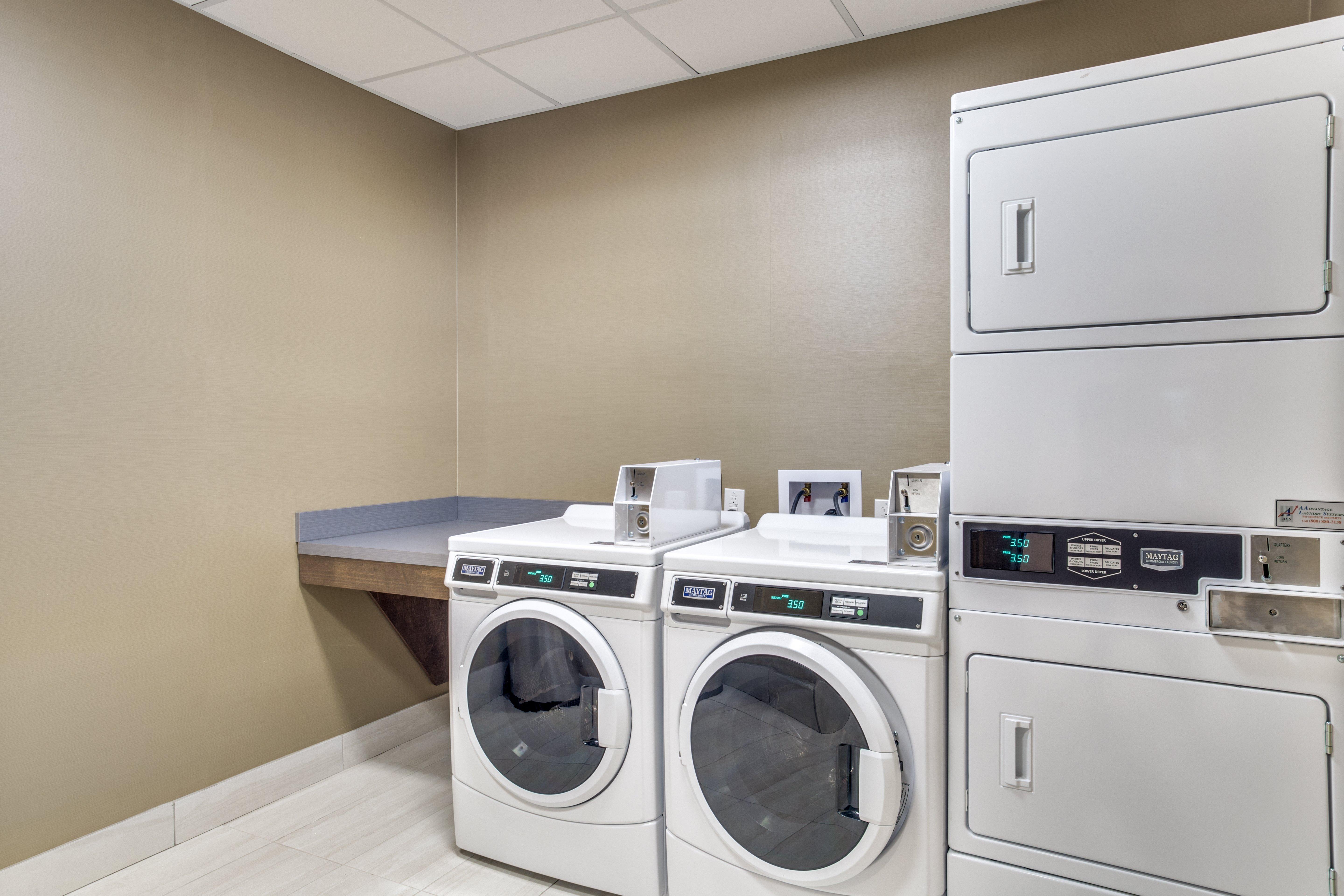 Hilton Garden Inn דנטון מראה חיצוני תמונה
