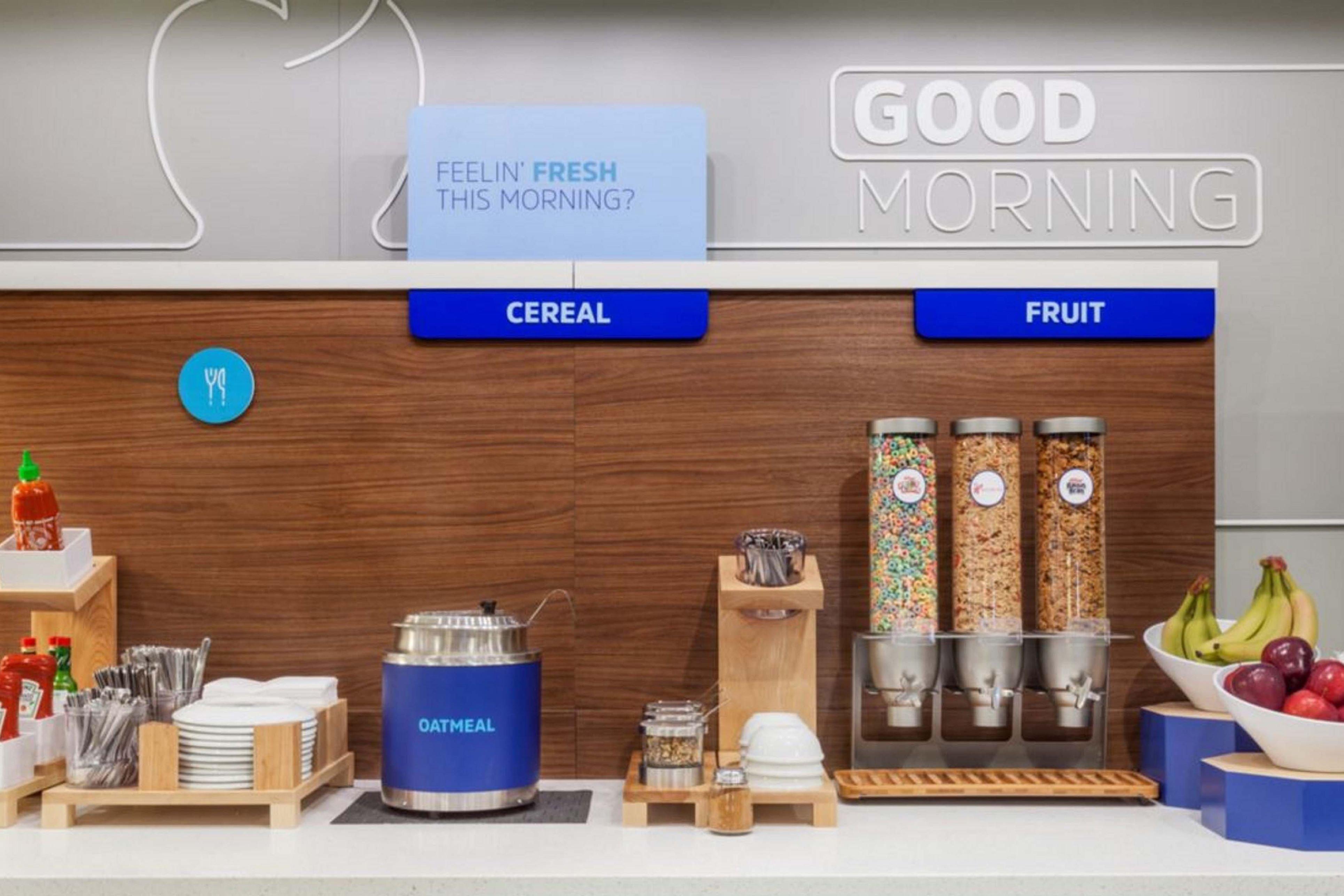 Hilton Garden Inn דנטון מראה חיצוני תמונה