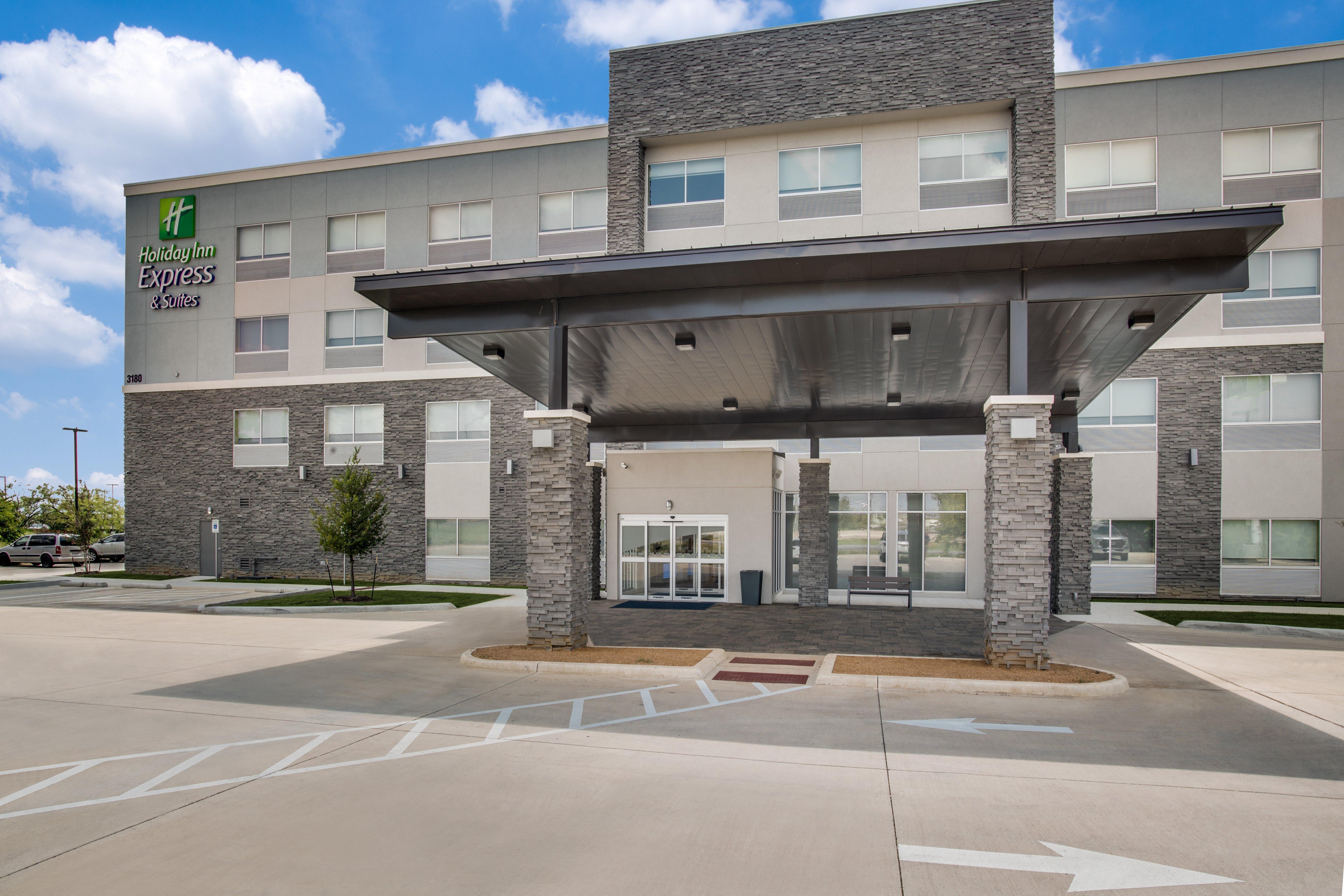 Hilton Garden Inn דנטון מראה חיצוני תמונה