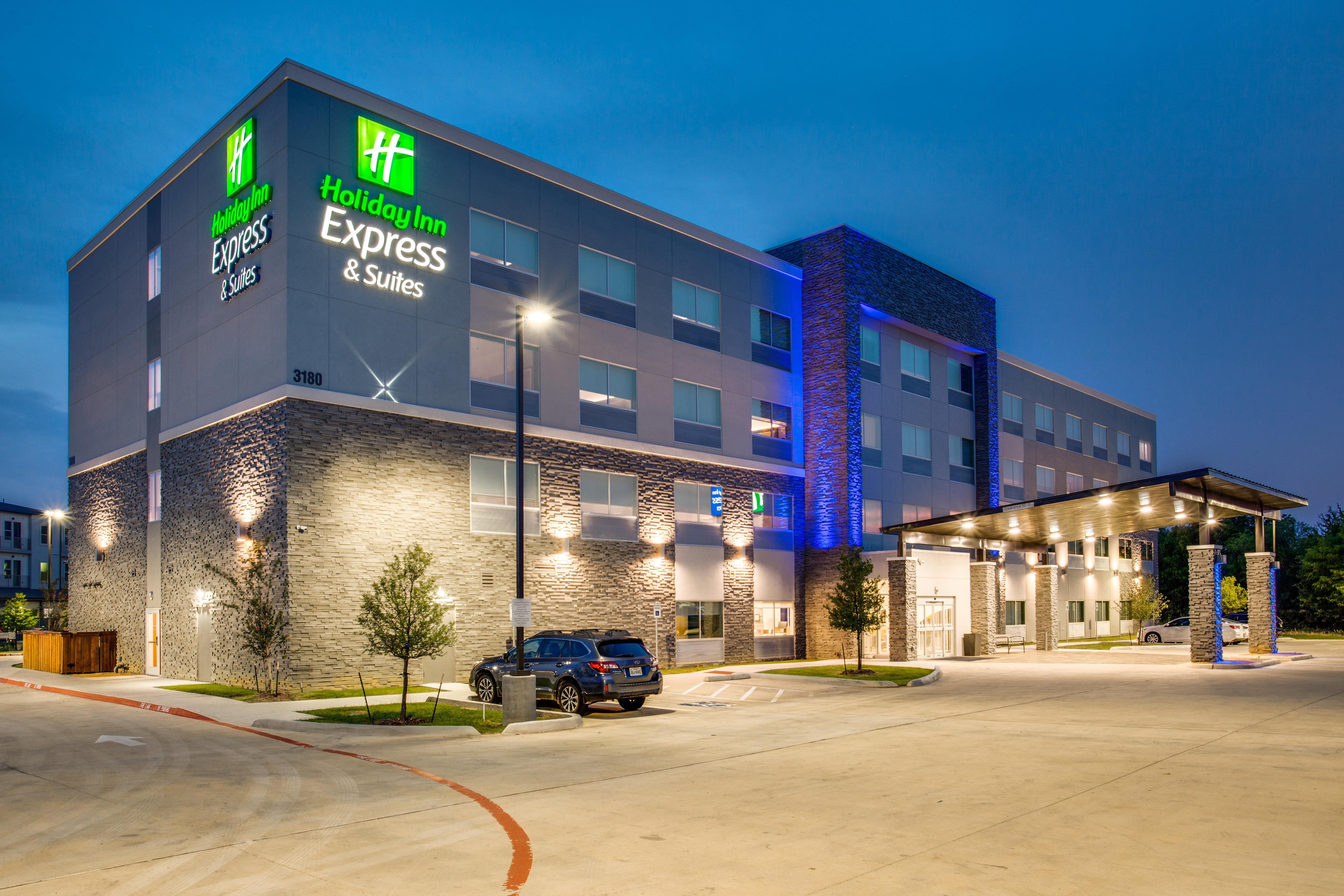 Hilton Garden Inn דנטון מראה חיצוני תמונה