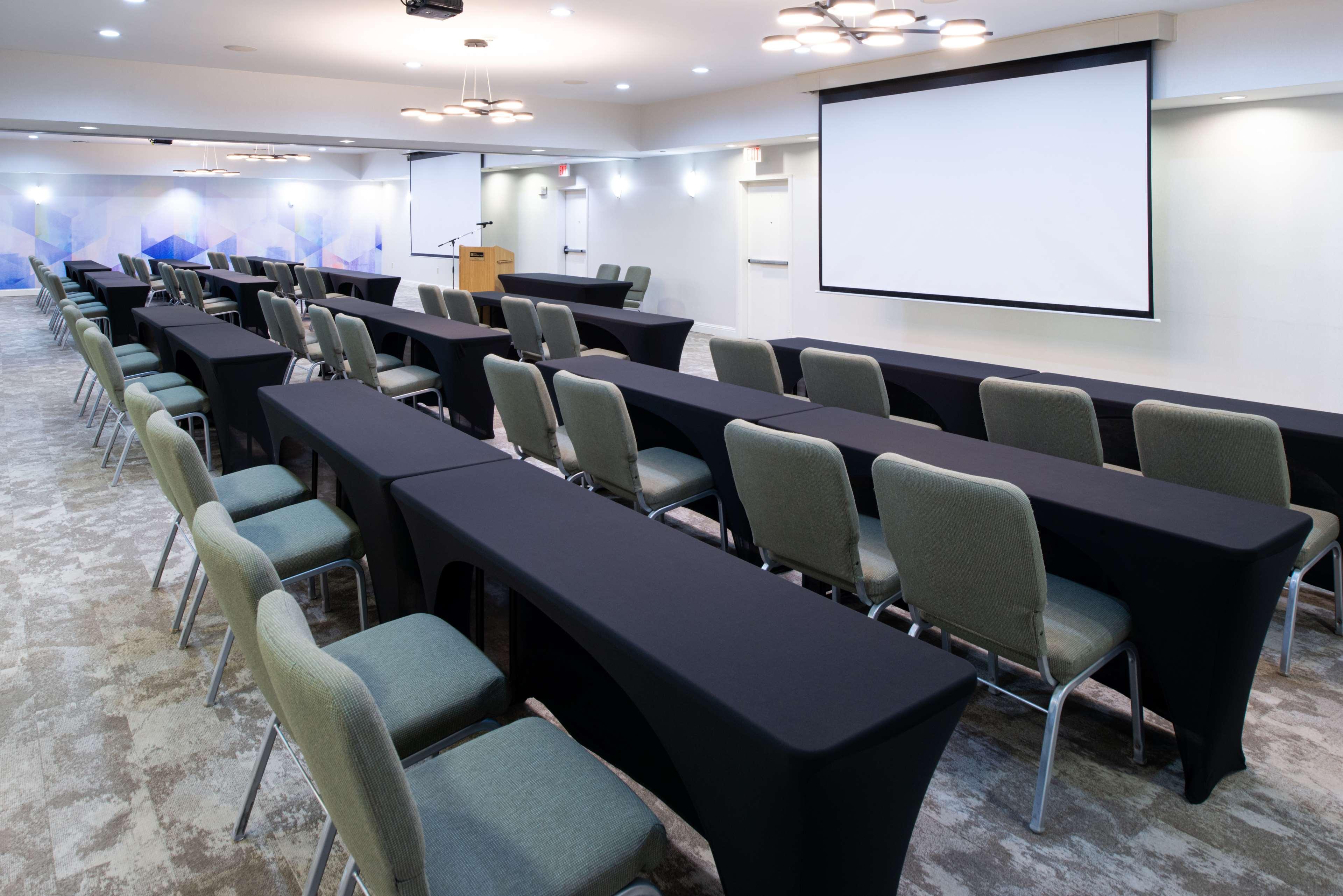 Hilton Garden Inn דנטון מראה חיצוני תמונה