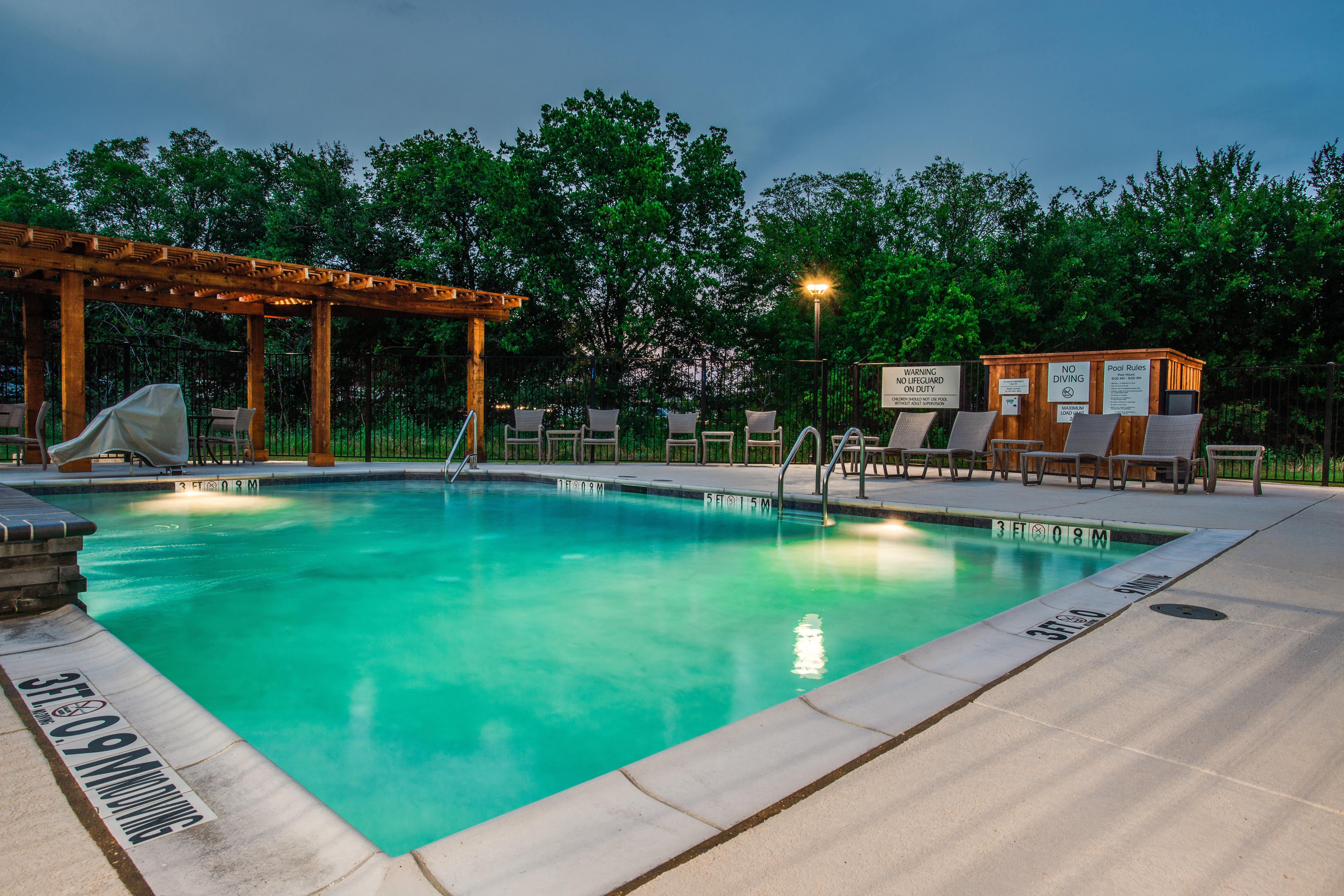 Hilton Garden Inn דנטון מראה חיצוני תמונה