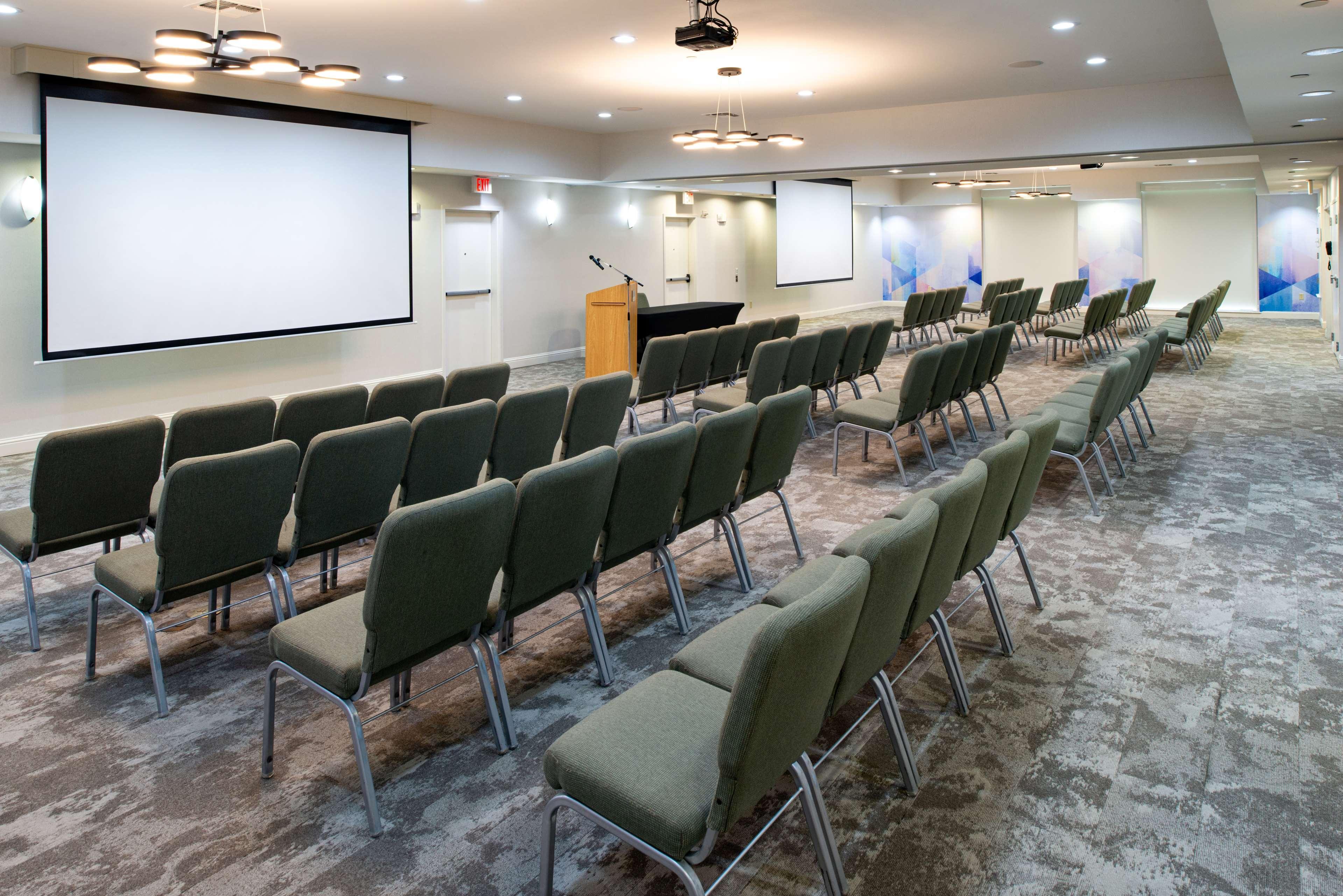 Hilton Garden Inn דנטון מראה חיצוני תמונה