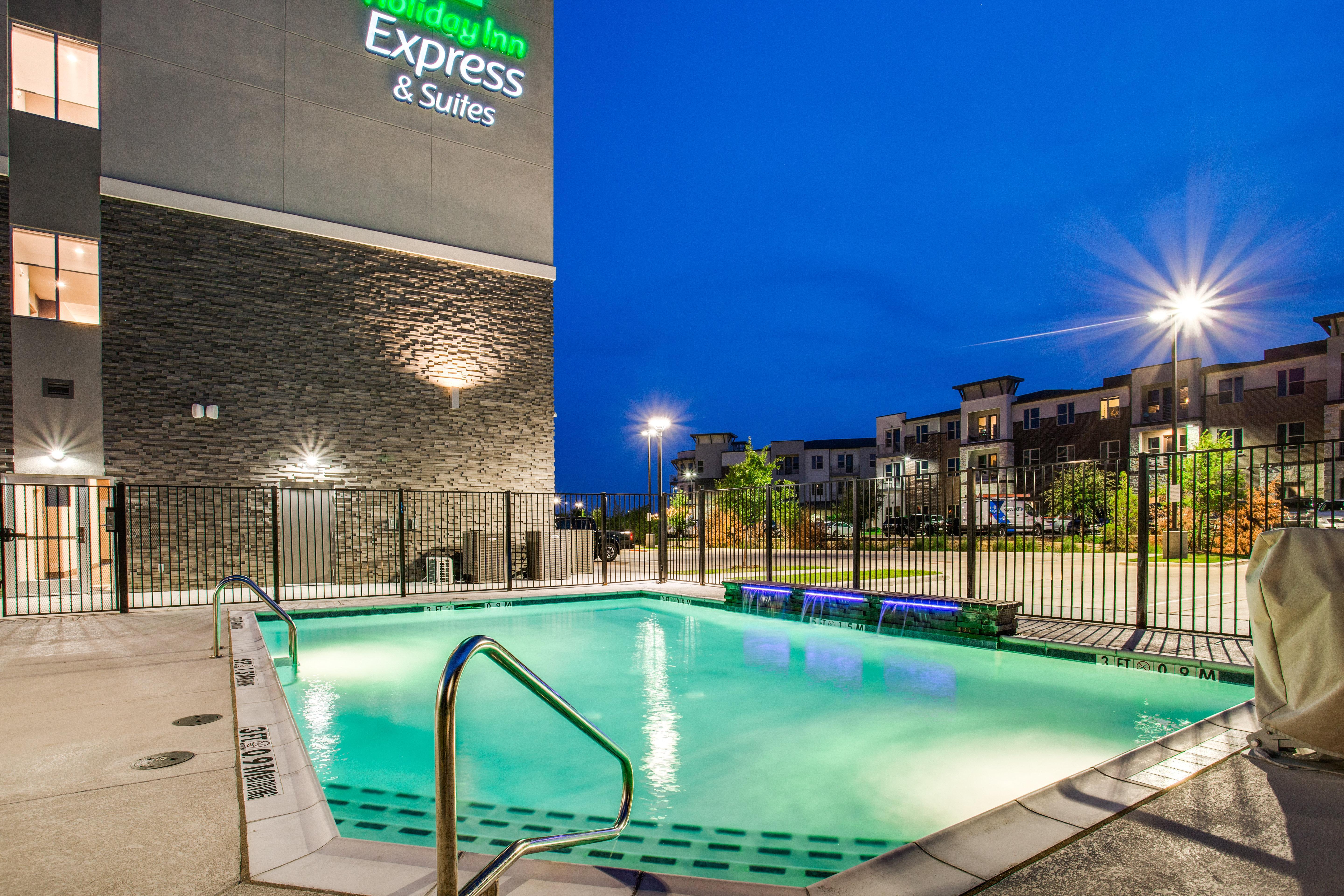 Hilton Garden Inn דנטון מראה חיצוני תמונה